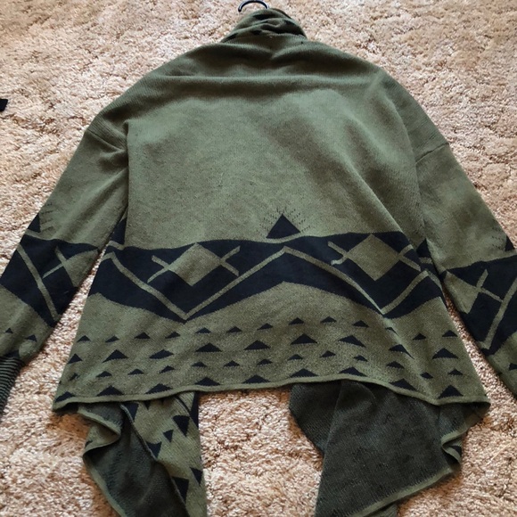 Army green sweater - Picture 5 of 5